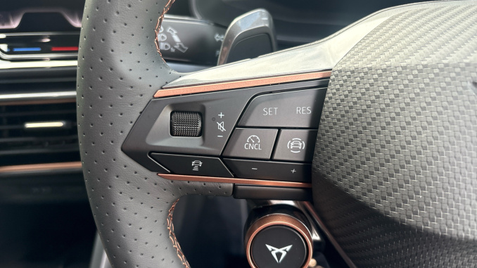 CUPRA Leon 1.5 eTSI 150 V2 5dr DSG Petrol Hatchback - Image 17